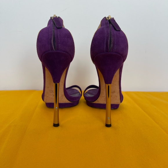Gucci Purple Suede and Gold Python Sandals - Picture 4 of 12